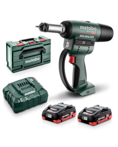 18V 2 x 4.0Ah Rivet Tool Kit 